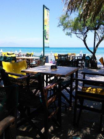 Life Time Beach Bar