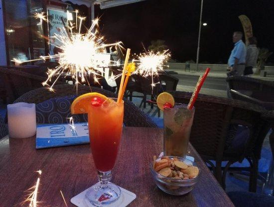 Iro Cafe Bar