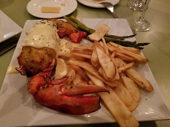 Shrimpy's Bar and Grill
