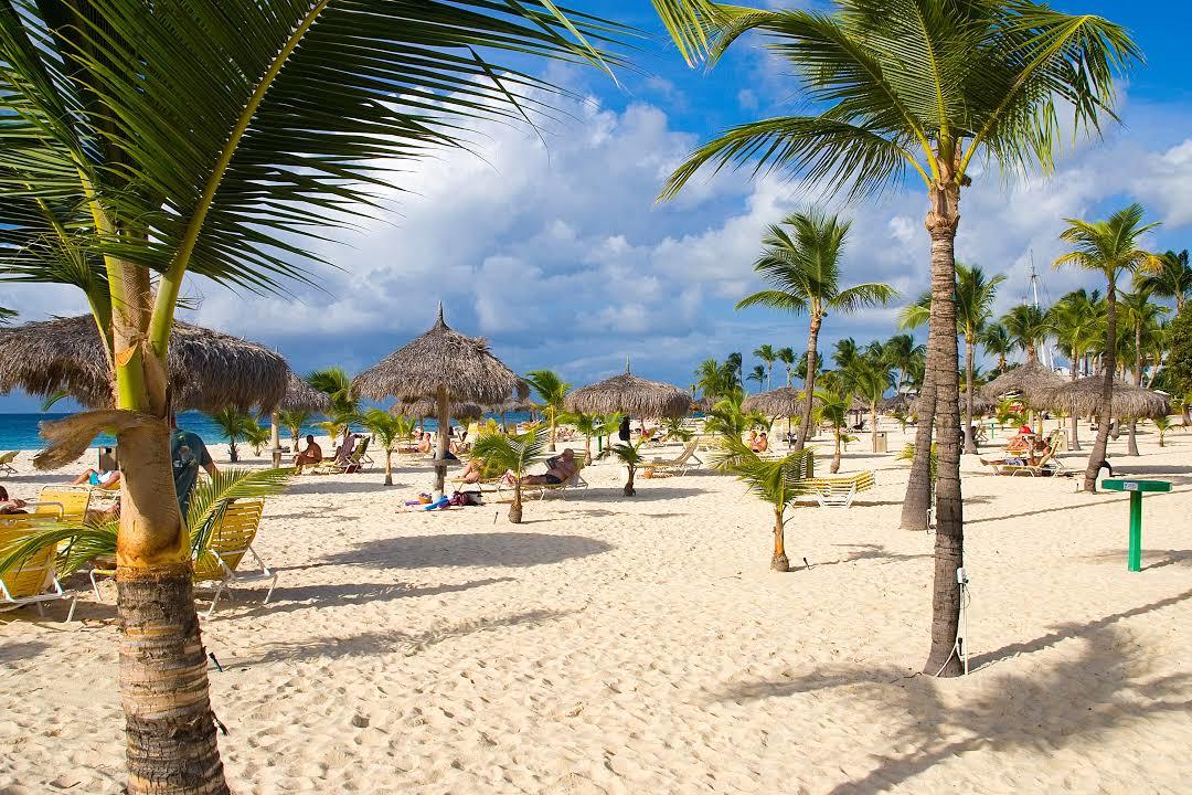 Plage d'Eagle Beach