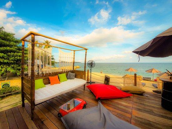 La Bohemia Beach Lounge