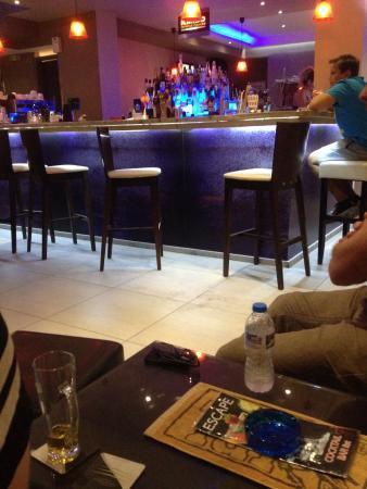 Escape Bar
