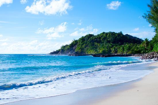 Anse Kerlan Beach
