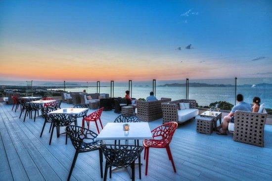 SKY BAR Red Loft