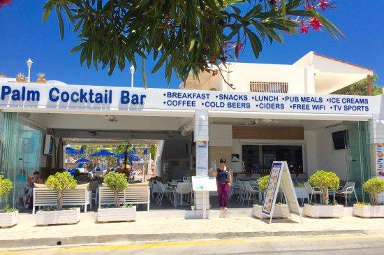 Palm Cocktail Bar