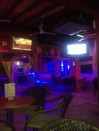 Oasis Cocktail Bar