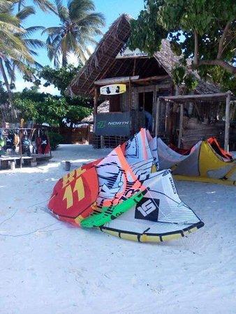 Mawimbi Kite School