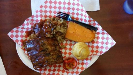 Johnny Memphis Smokehouse