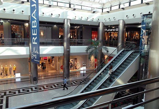 Marina Banus Shopping Center