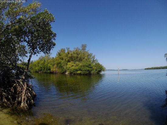 Round Island Beach Park